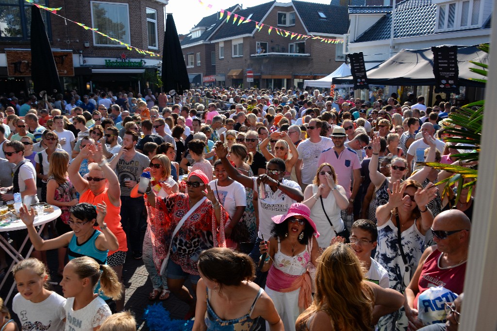 ../Images/Zomercarnaval Noordwijkerhout 238.jpg